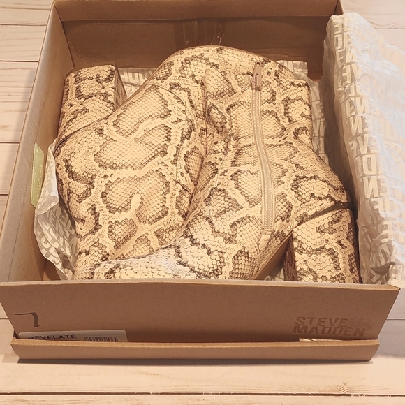 Snakeskin Print Boot - Picture 6 of 8